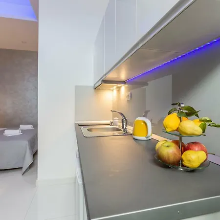 Twins Apartment *